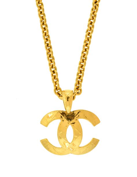 Vintage Chanel Gold Pendant 